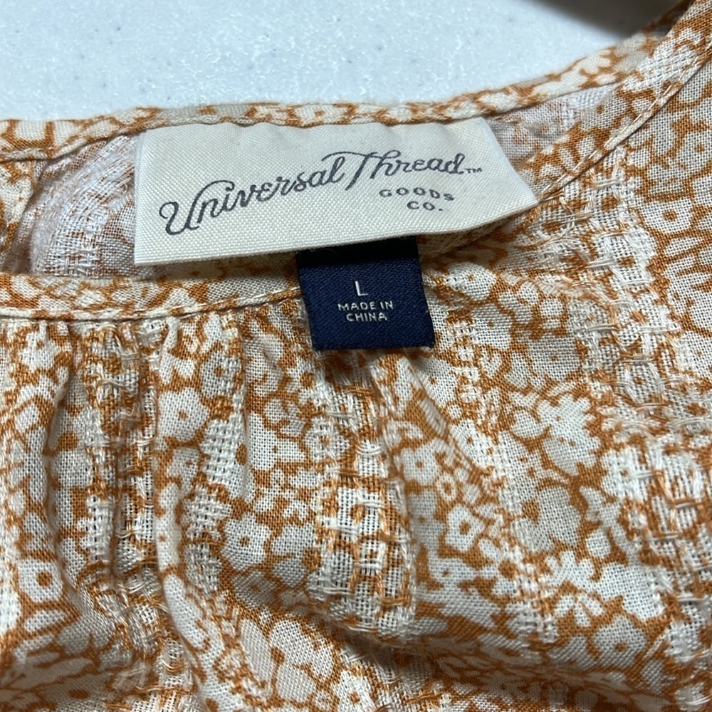 Universal Thread Ruffle Top - Picture 7 of 10